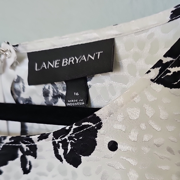 Lane Bryant Size 16 Feminine Satin Floral Asymmetrical Midi Belted Dress - Picture 4 of 12